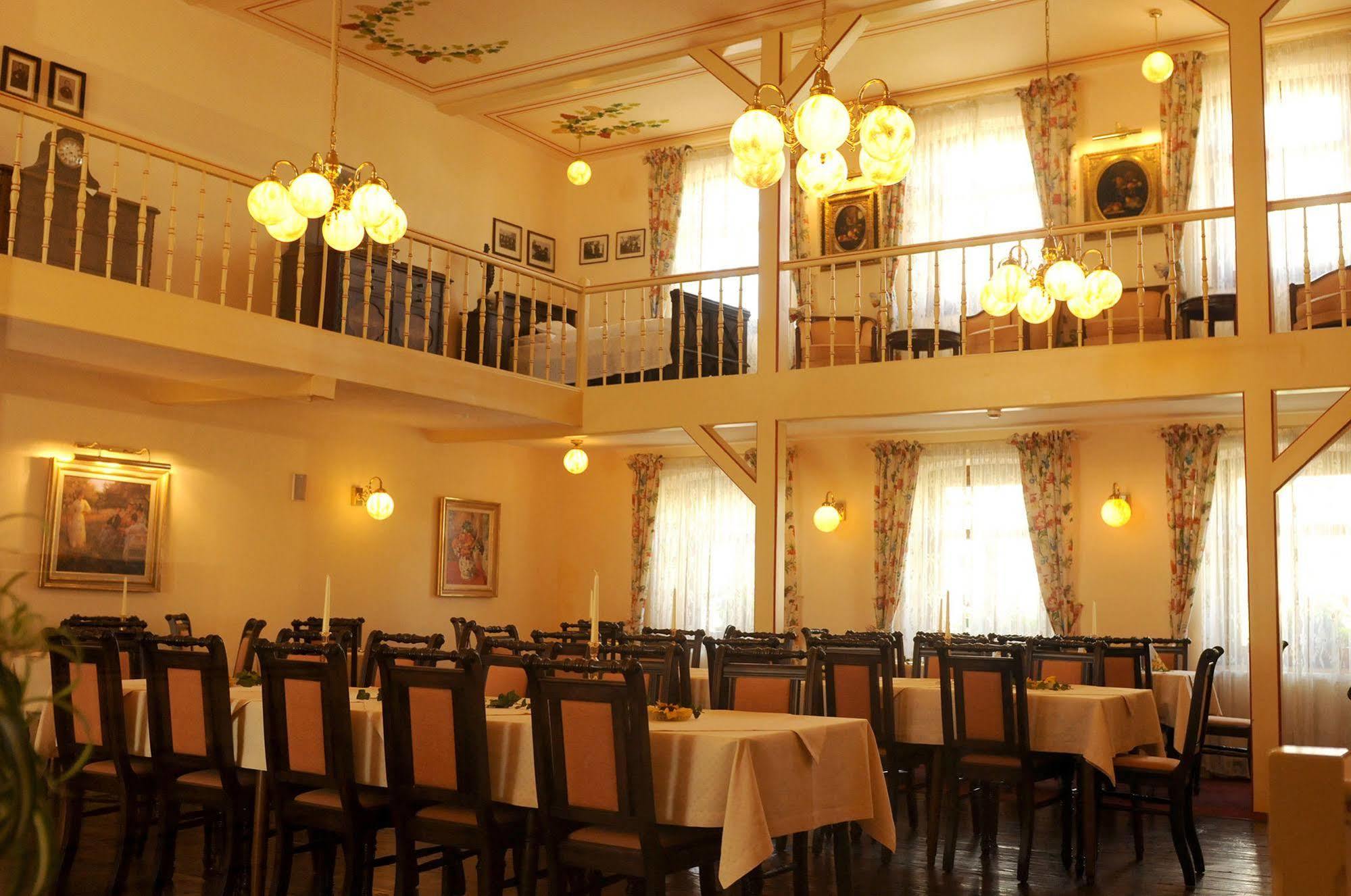 Gasthaus Weingut Stahl Oberwesel Zewnętrze zdjęcie